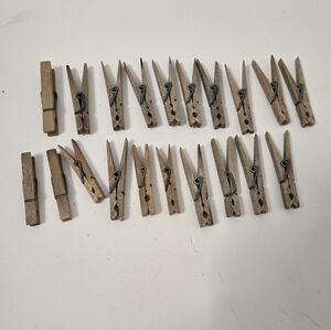 Vintage 20 Wood Clothes Hanging Pins